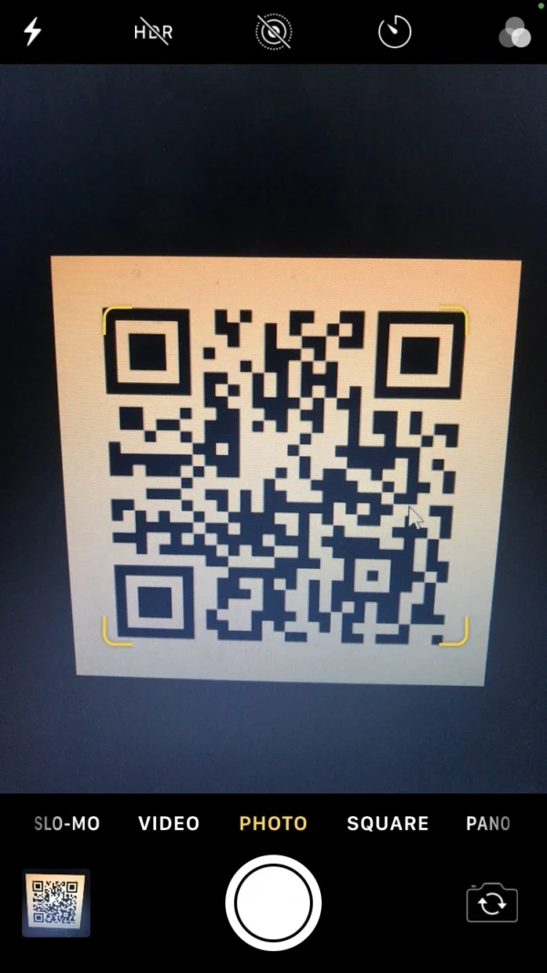 navigate the camera to the qr code label